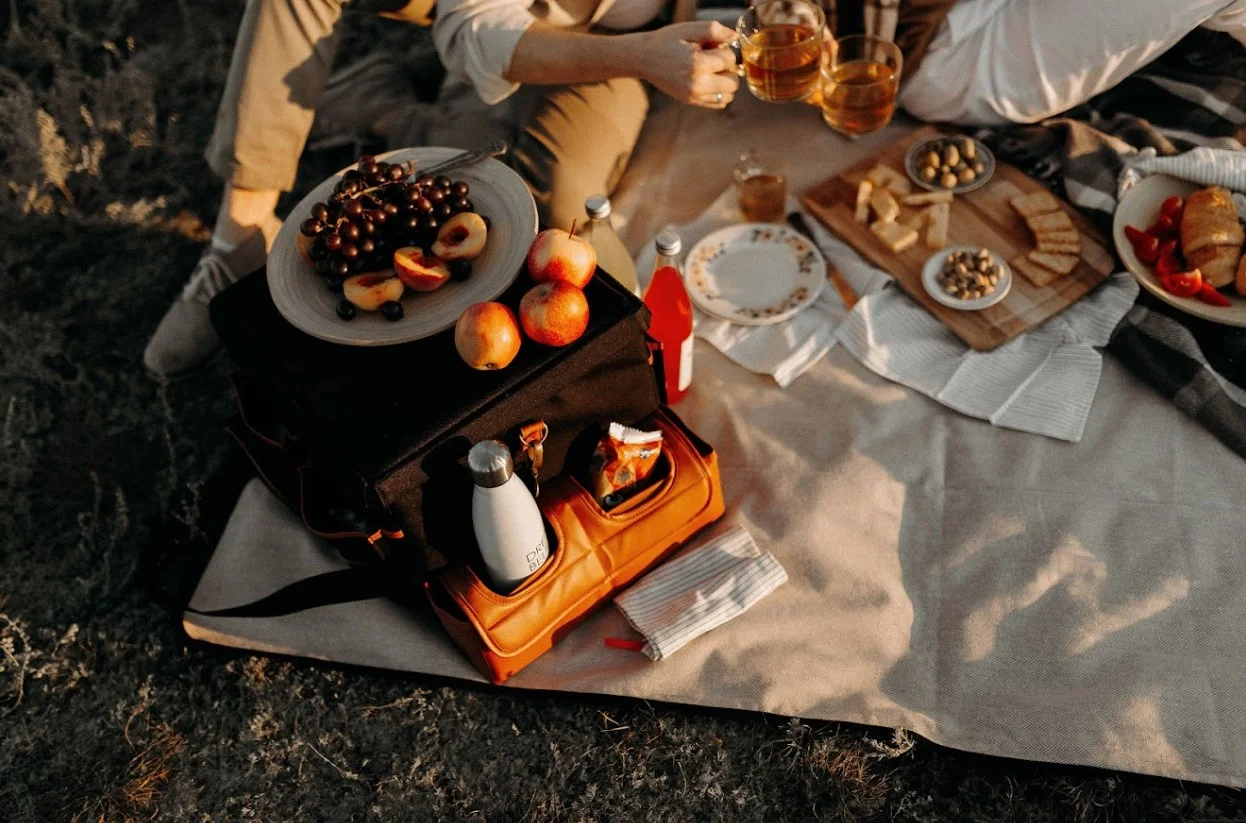 romantic picnic blanket